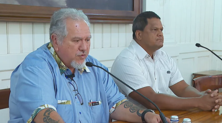     Warren Dexter replaces Tevaiti Pomare as Finance Minister